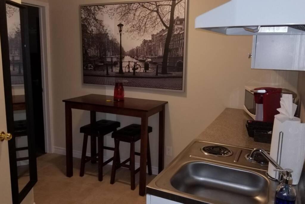 Cozy 1-Bdr Suite #20 By Amazing Property Rentals Gatineau Exterior foto